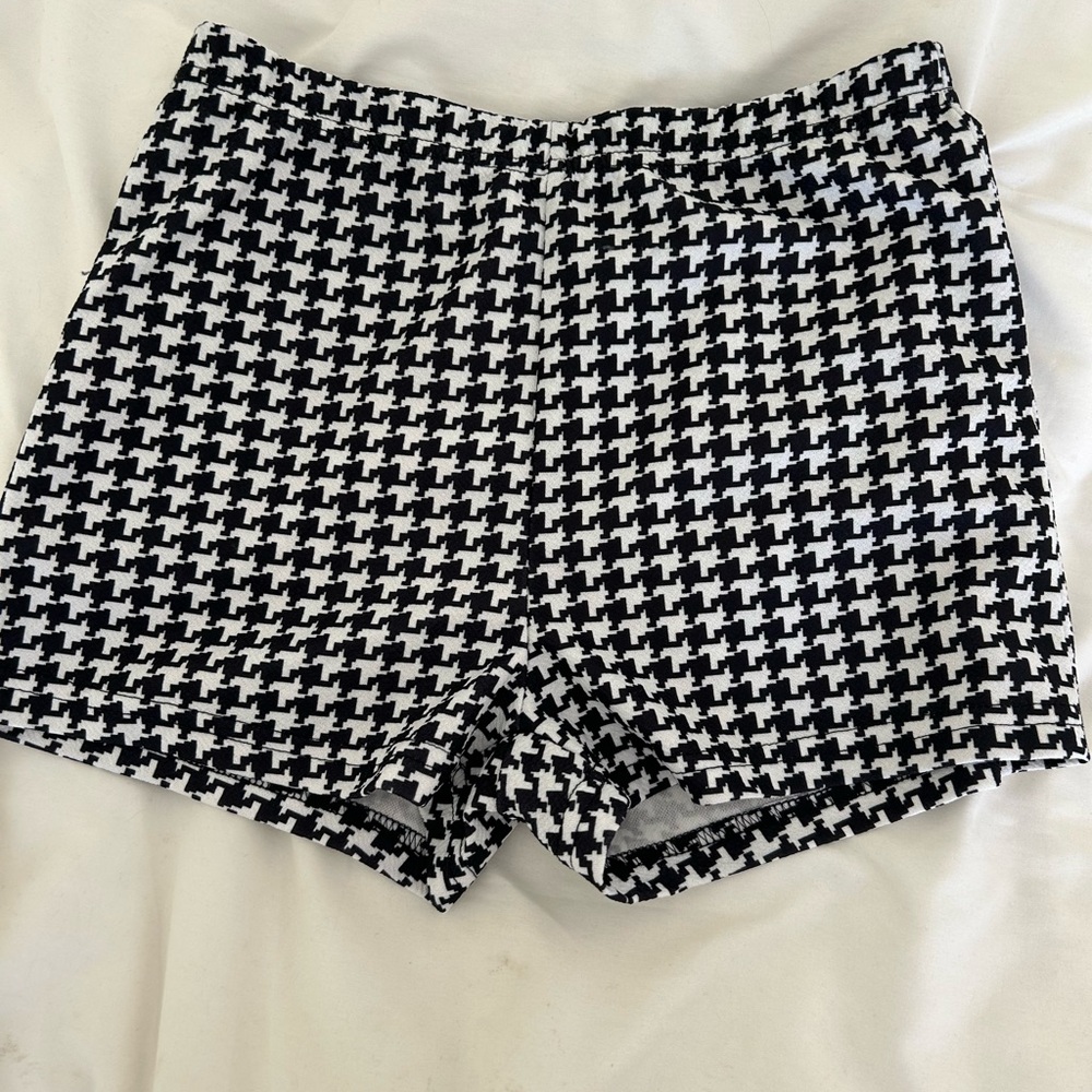 Shein Shorts - Black and White